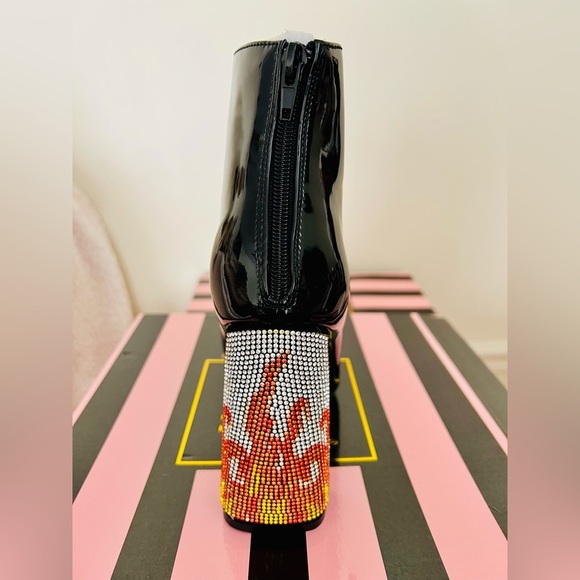 NIB Dolls Kill Lady GoDiva Excited Enough Patent Faux Leather Ankle Boo… - Picture 5 of 13